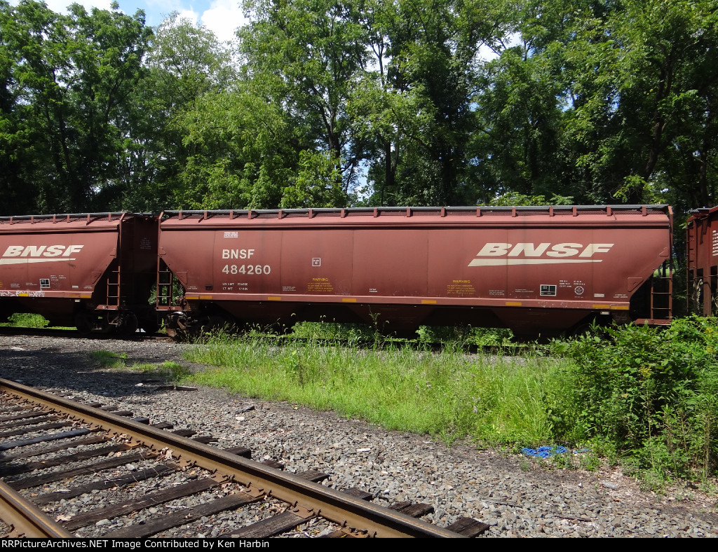 BNSF 484260